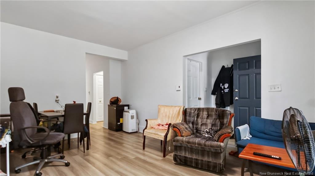 42 Railway, Moncton, NB - Indoor Photo Showing Living Room