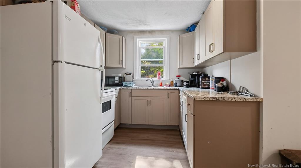 42 Railway, Moncton, NB - Indoor Photo Showing Kitchen With Double Sink