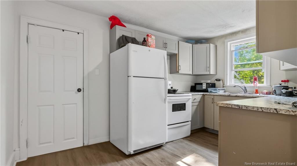 42 Railway, Moncton, NB - Indoor Photo Showing Kitchen With Double Sink