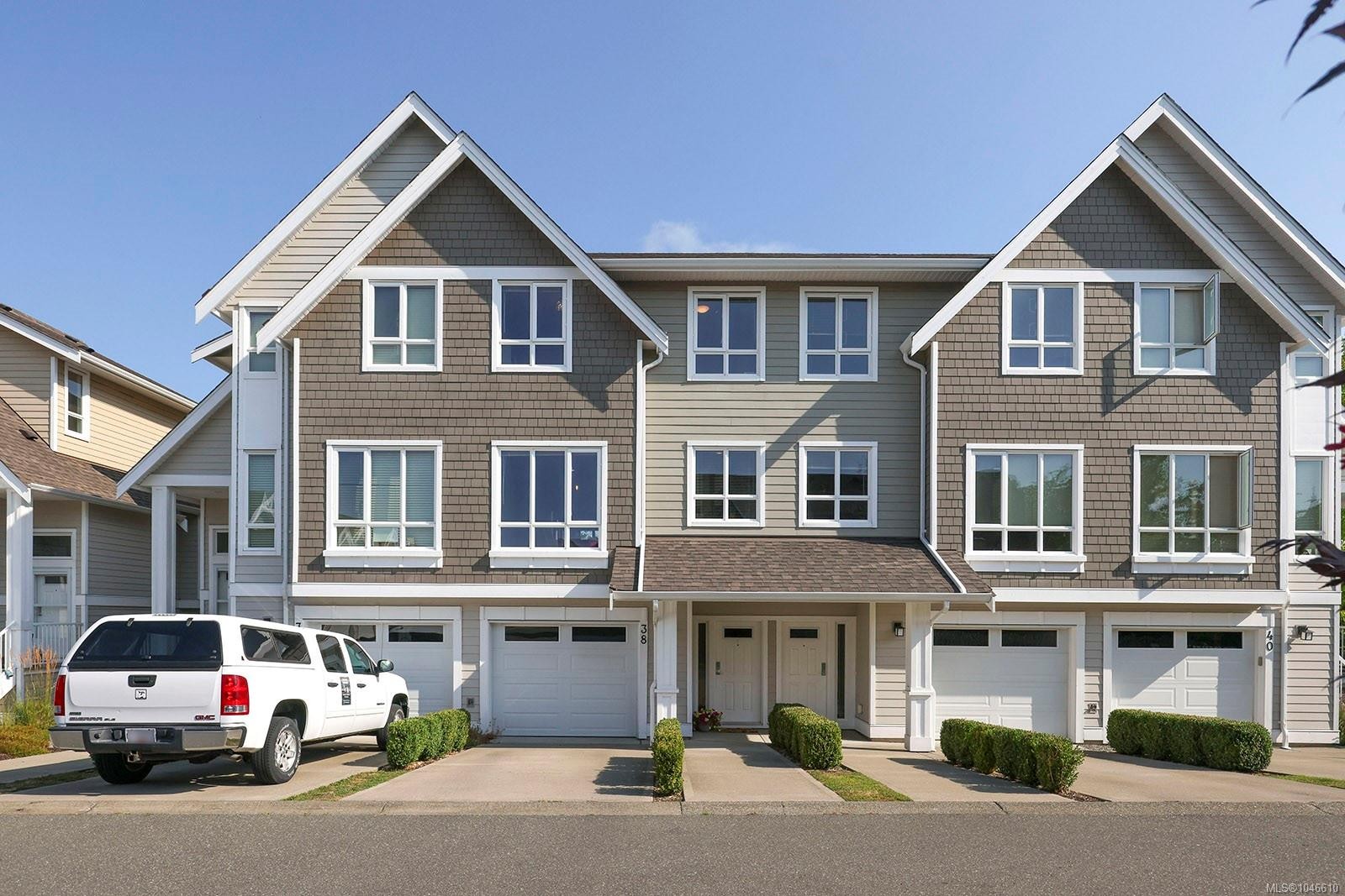 #38-700 Lancaster Way, Comox, BC