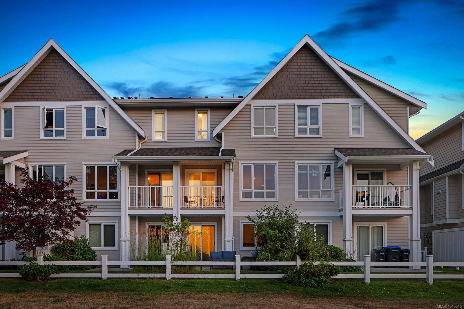 #38-700 Lancaster Way, Comox, BC