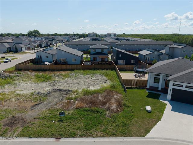1012 Vaughan Ave, Selkirk, MB
