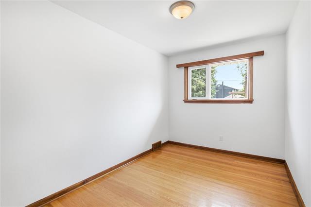 1111 Rothesay St, Winnipeg, MB - Indoor Photo Showing Other Room