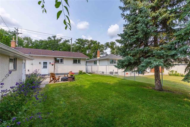 1111 Rothesay St, Winnipeg, MB - Outdoor