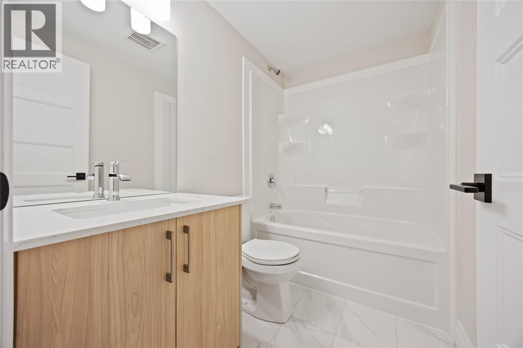 214 St Clair Boulevard Unit# 21, St Clair, ON - Indoor Photo Showing Bathroom