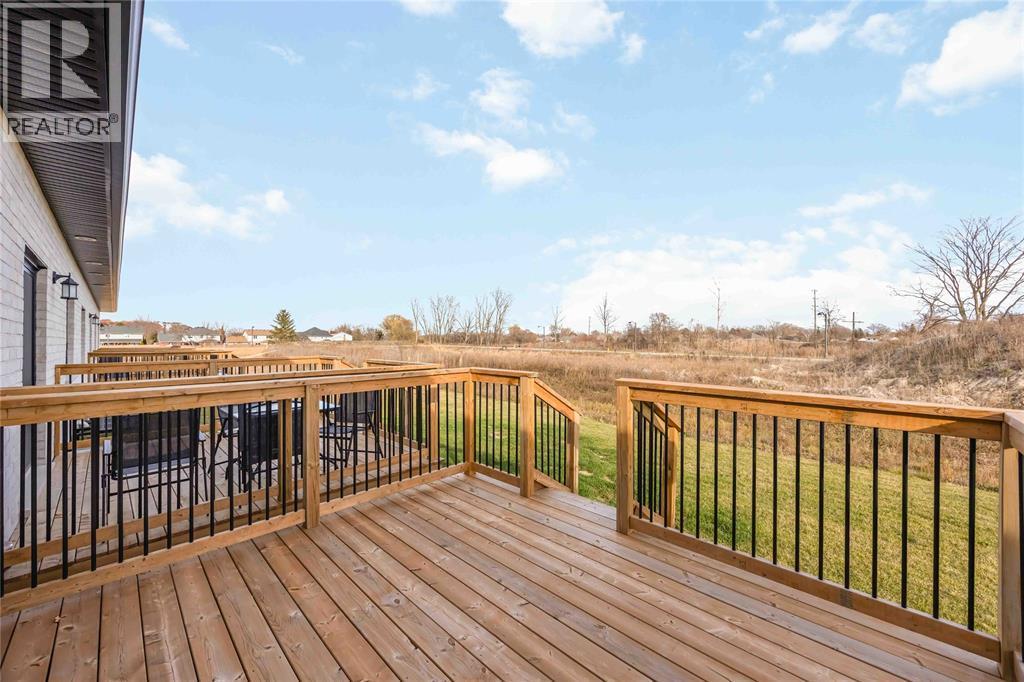 214 St Clair Boulevard Unit# 16, St Clair, ON - Outdoor With Exterior