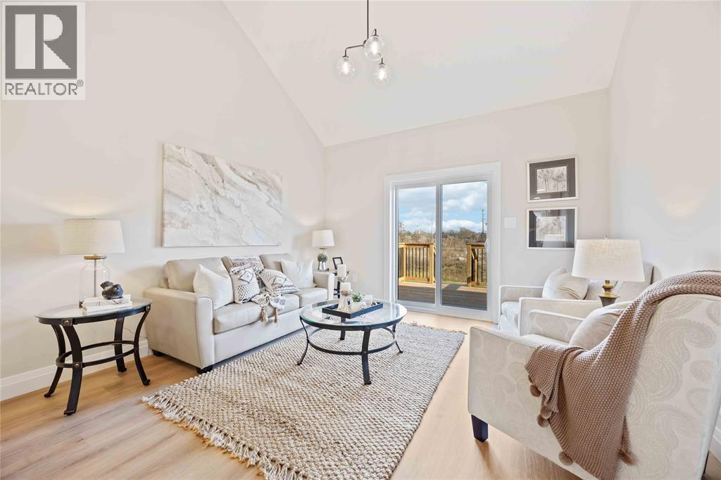 214 St Clair Boulevard Unit# 16, St Clair, ON - Indoor Photo Showing Living Room