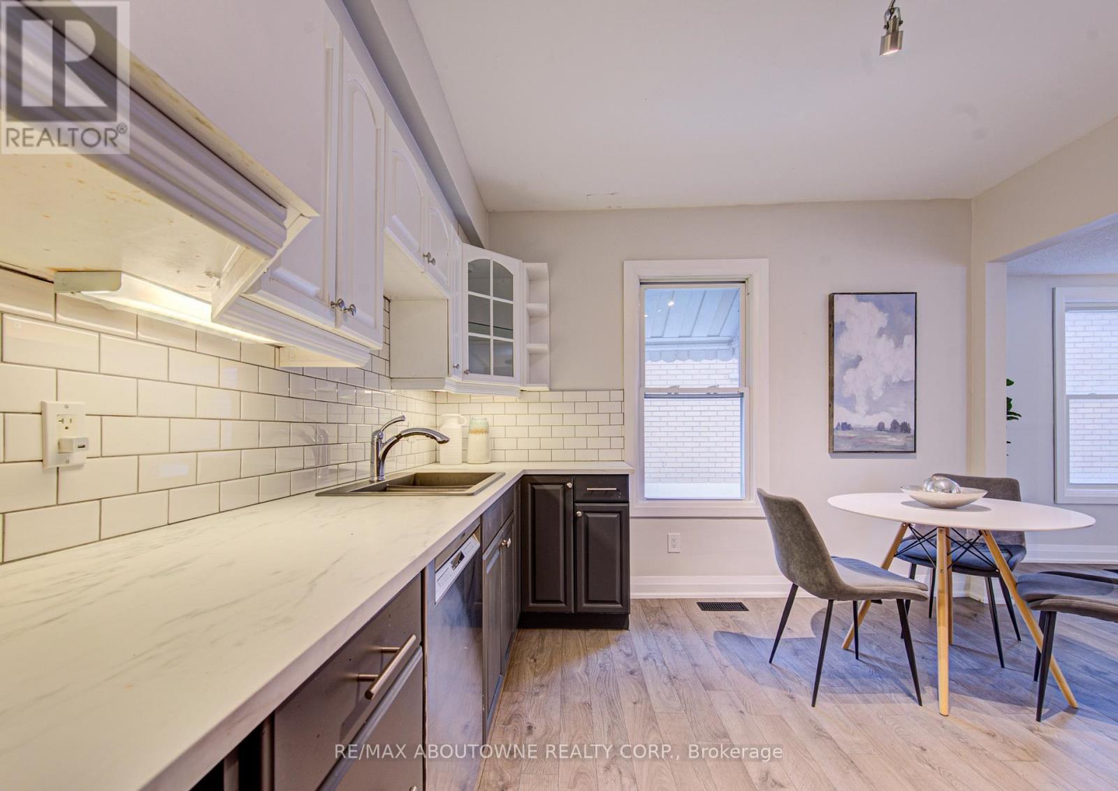 227 East 23Rd Street, Hamilton, ON - Indoor
