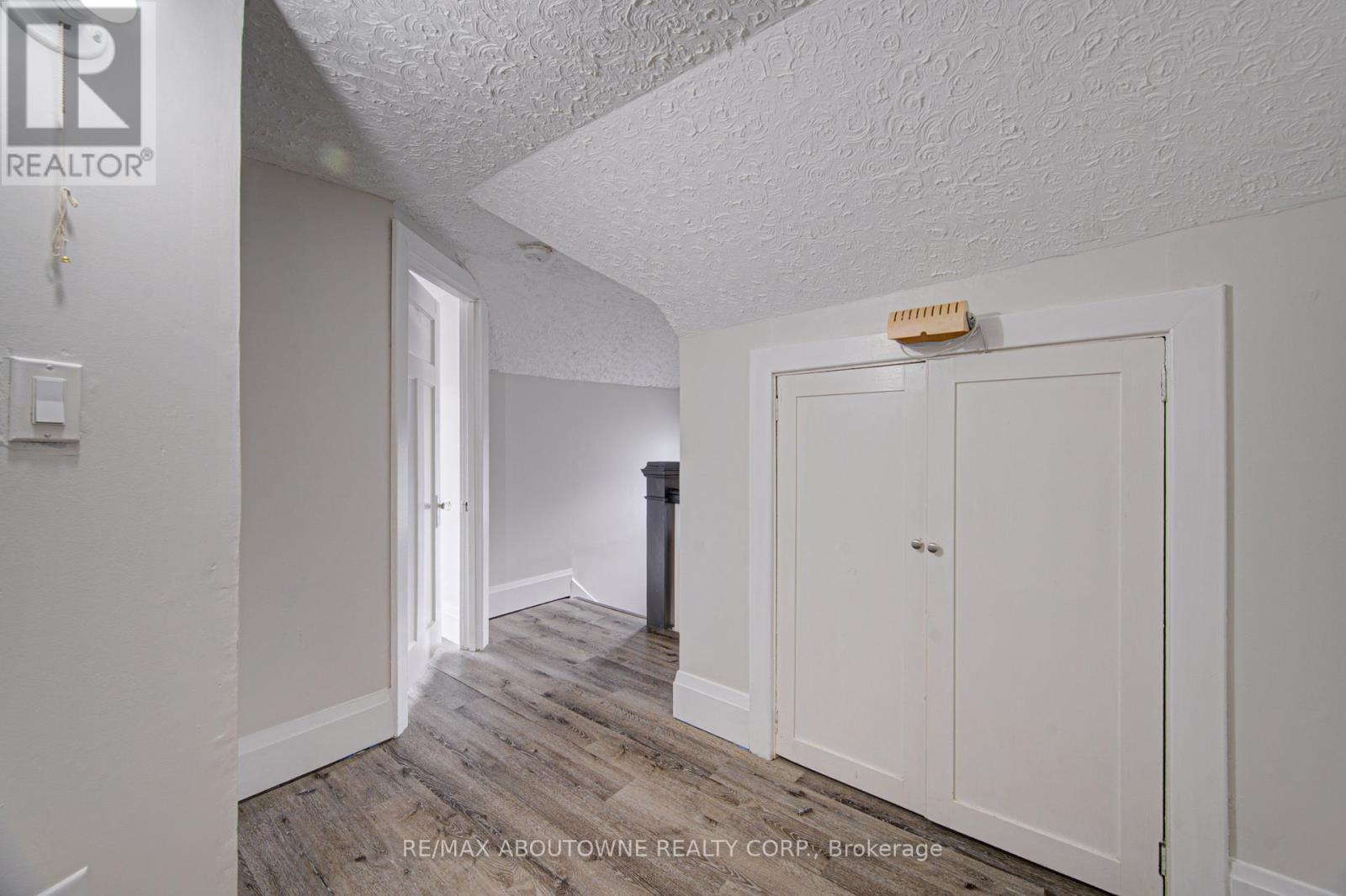 227 East 23Rd Street, Hamilton, ON - Indoor Photo Showing Other Room