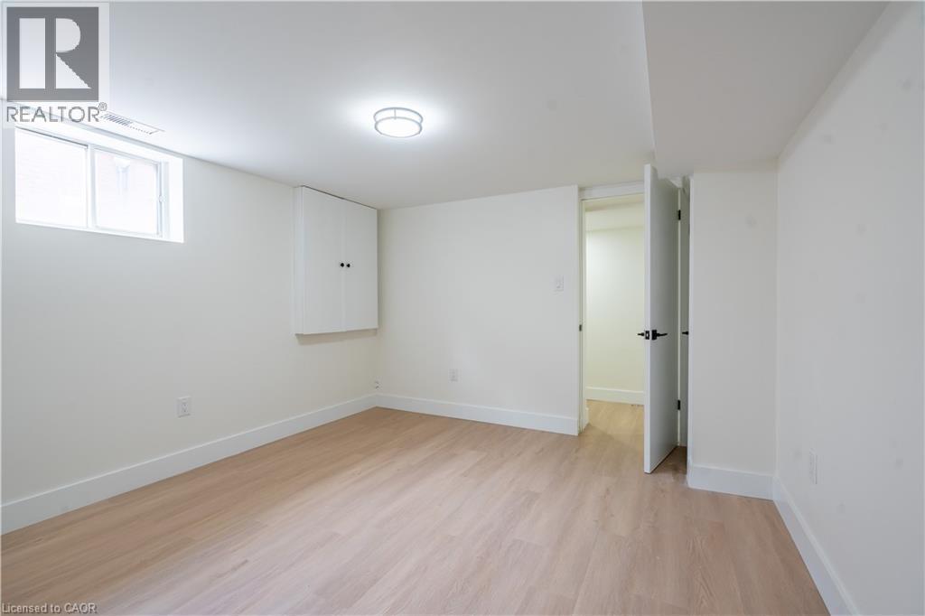 23 Tyrone Drive, Hamilton, ON - Indoor Photo Showing Other Room