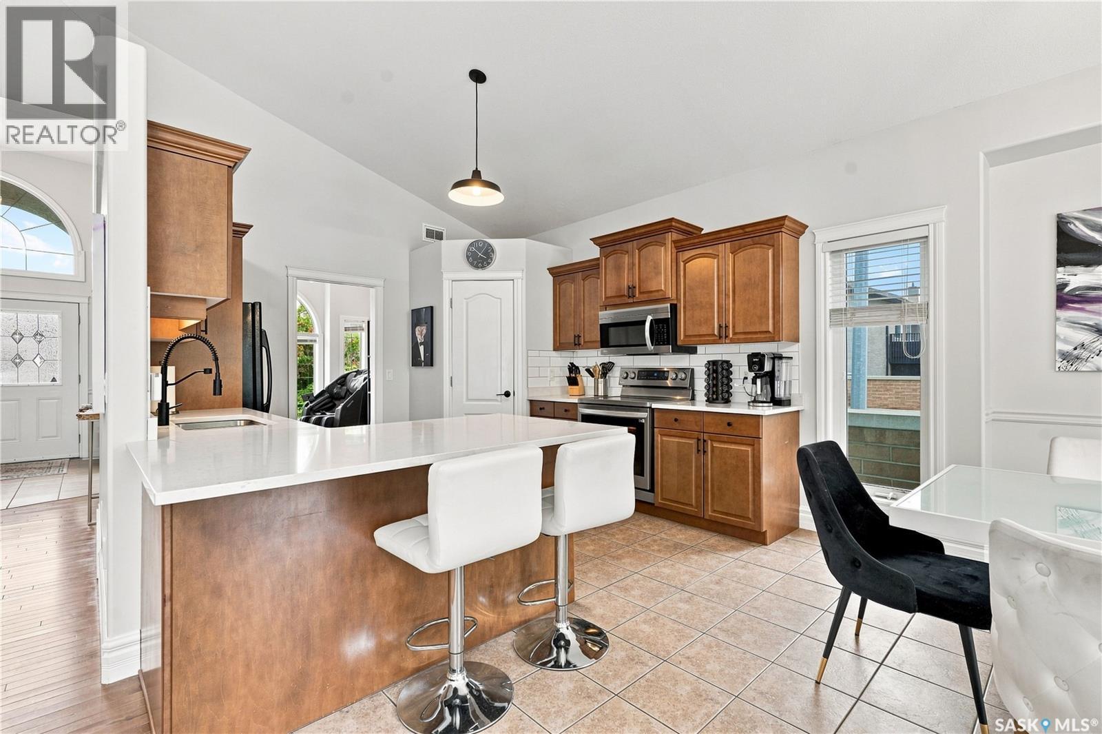 102 Brookdale Crescent, Saskatoon, SK - Indoor