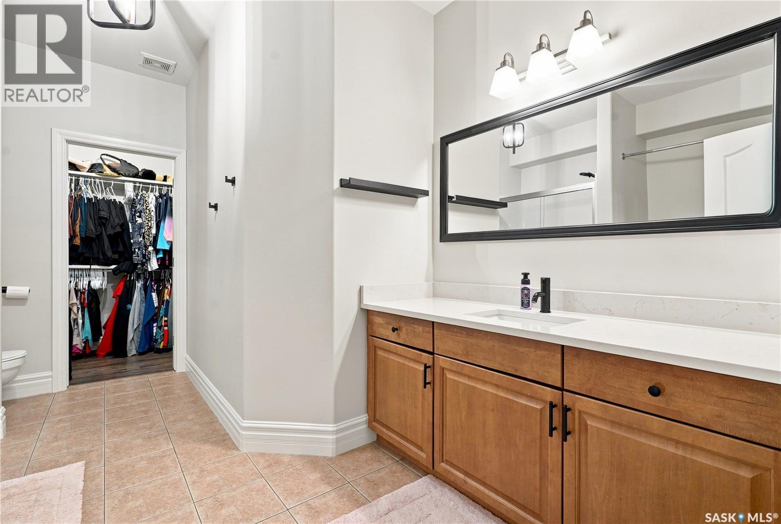 102 Brookdale Crescent, Saskatoon, SK - Indoor