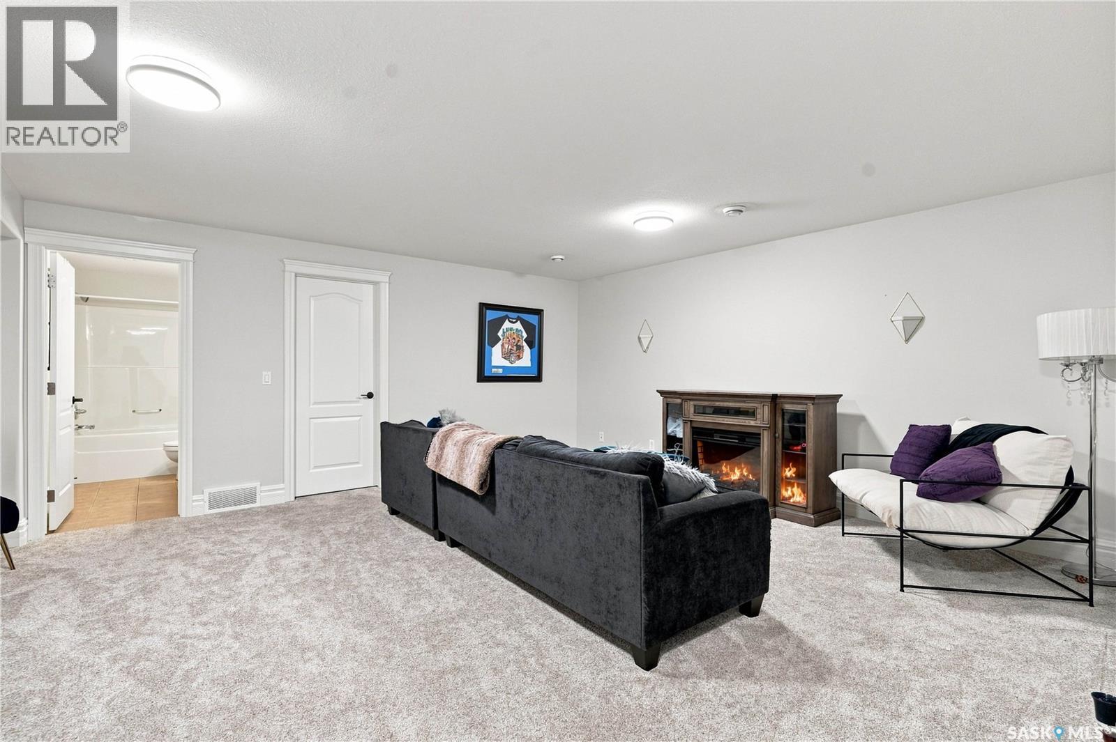 102 Brookdale Crescent, Saskatoon, SK - Indoor