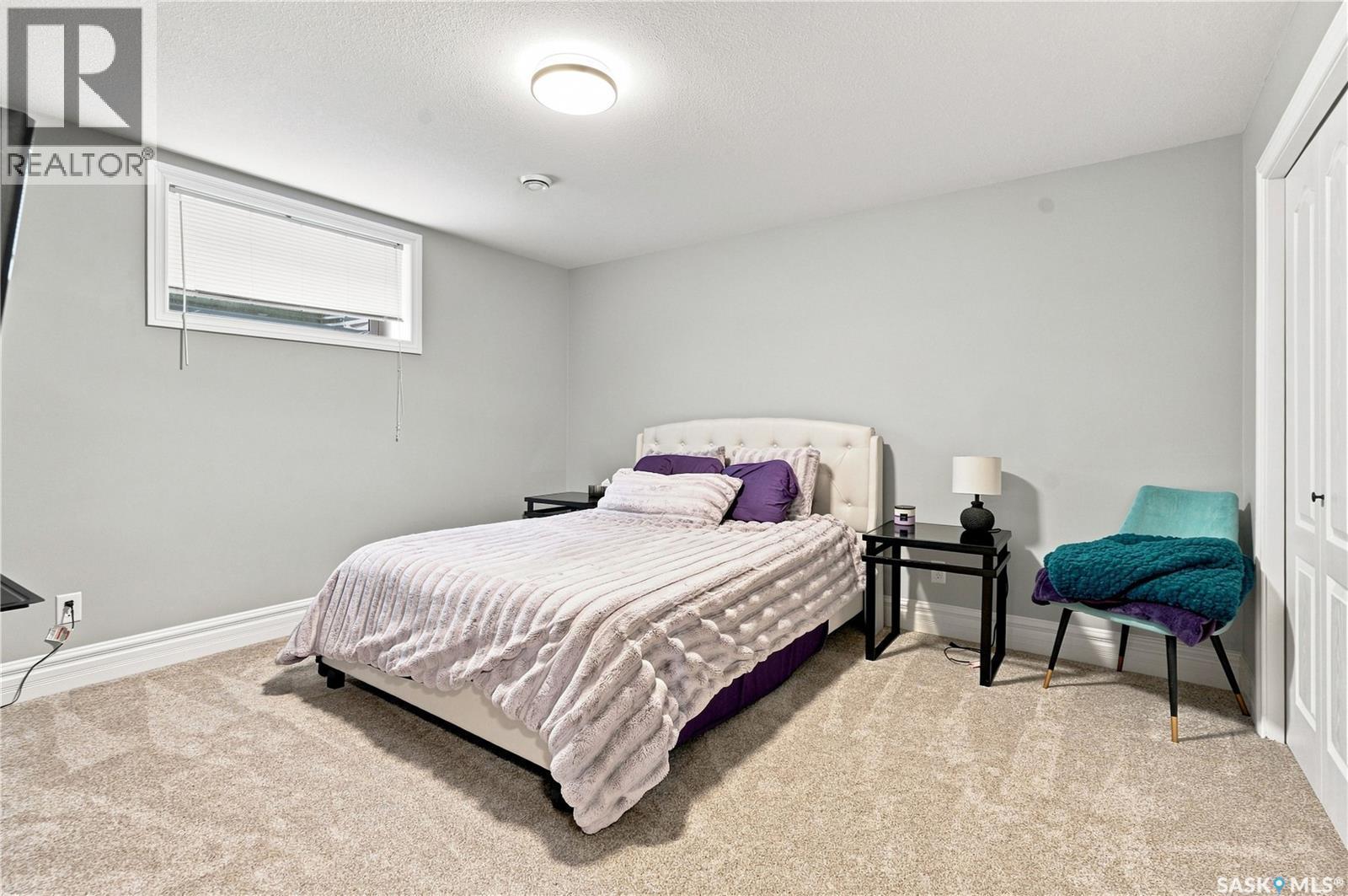 102 Brookdale Crescent, Saskatoon, SK - Indoor Photo Showing Bedroom