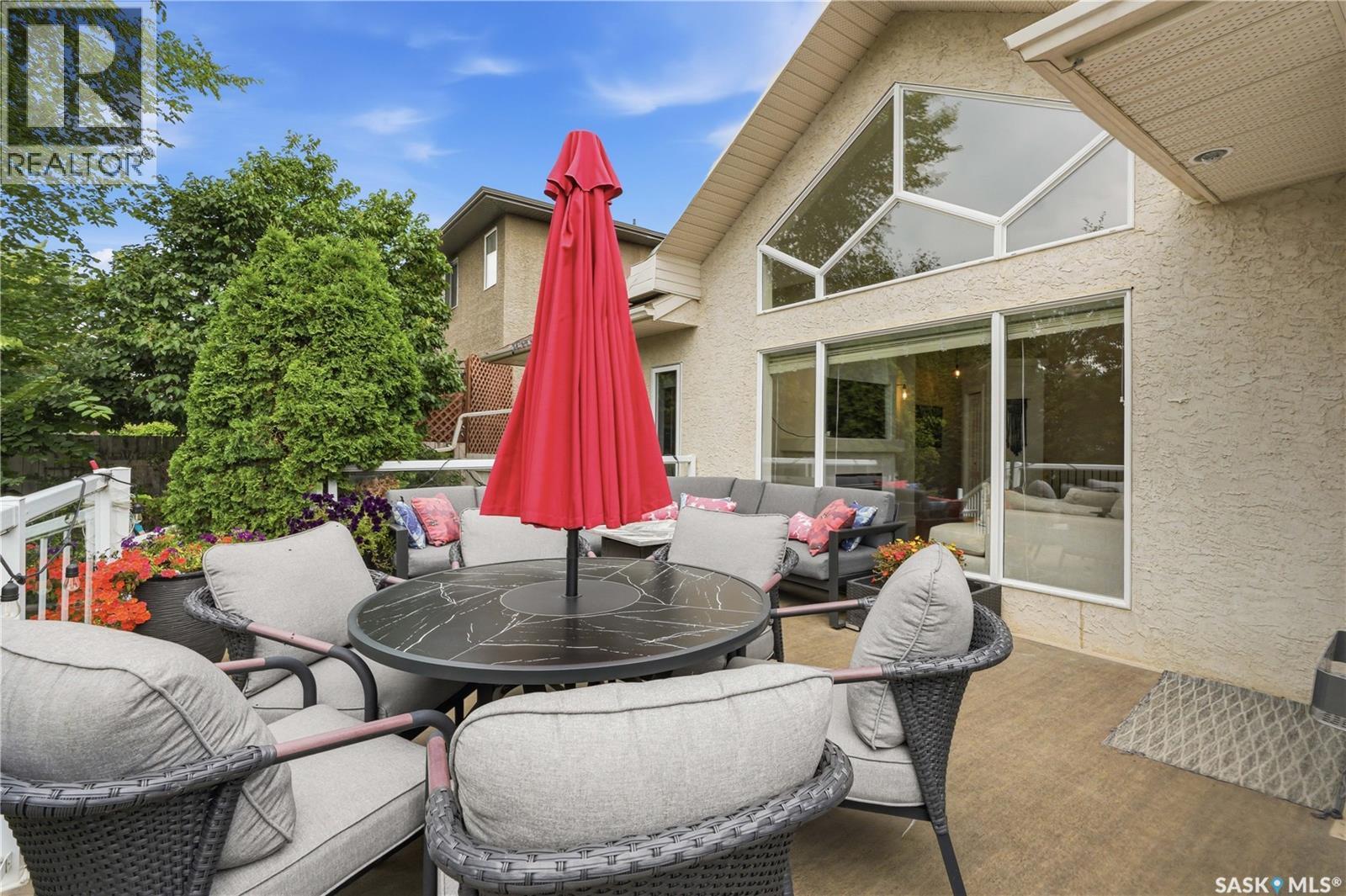 102 Brookdale Crescent, Saskatoon, SK - Outdoor With Deck Patio Veranda With Exterior