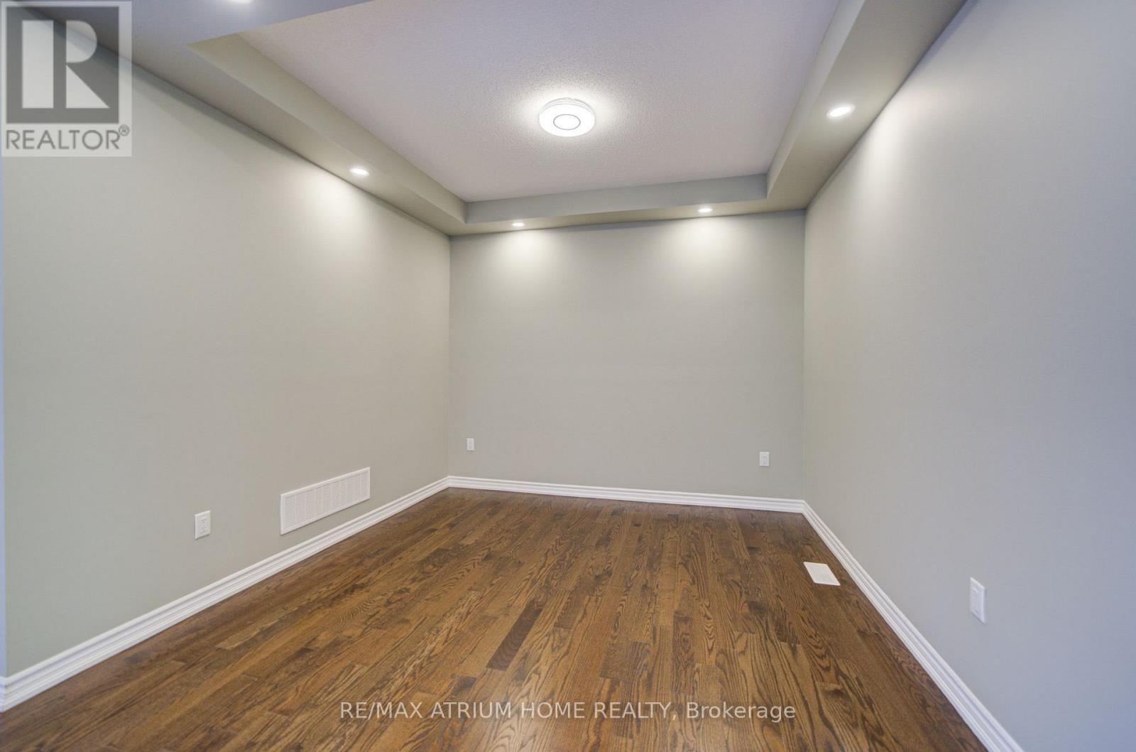 396 Thomas Phillips Drive, Aurora, ON - Indoor Photo Showing Other Room
