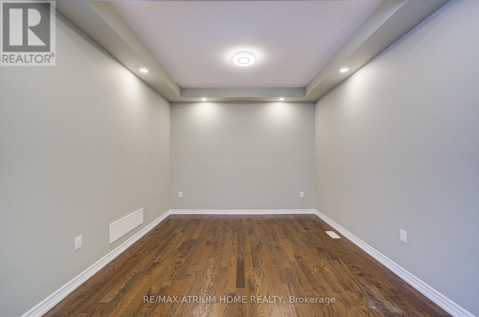 396 Thomas Phillips Drive, Aurora, ON - Indoor Photo Showing Other Room
