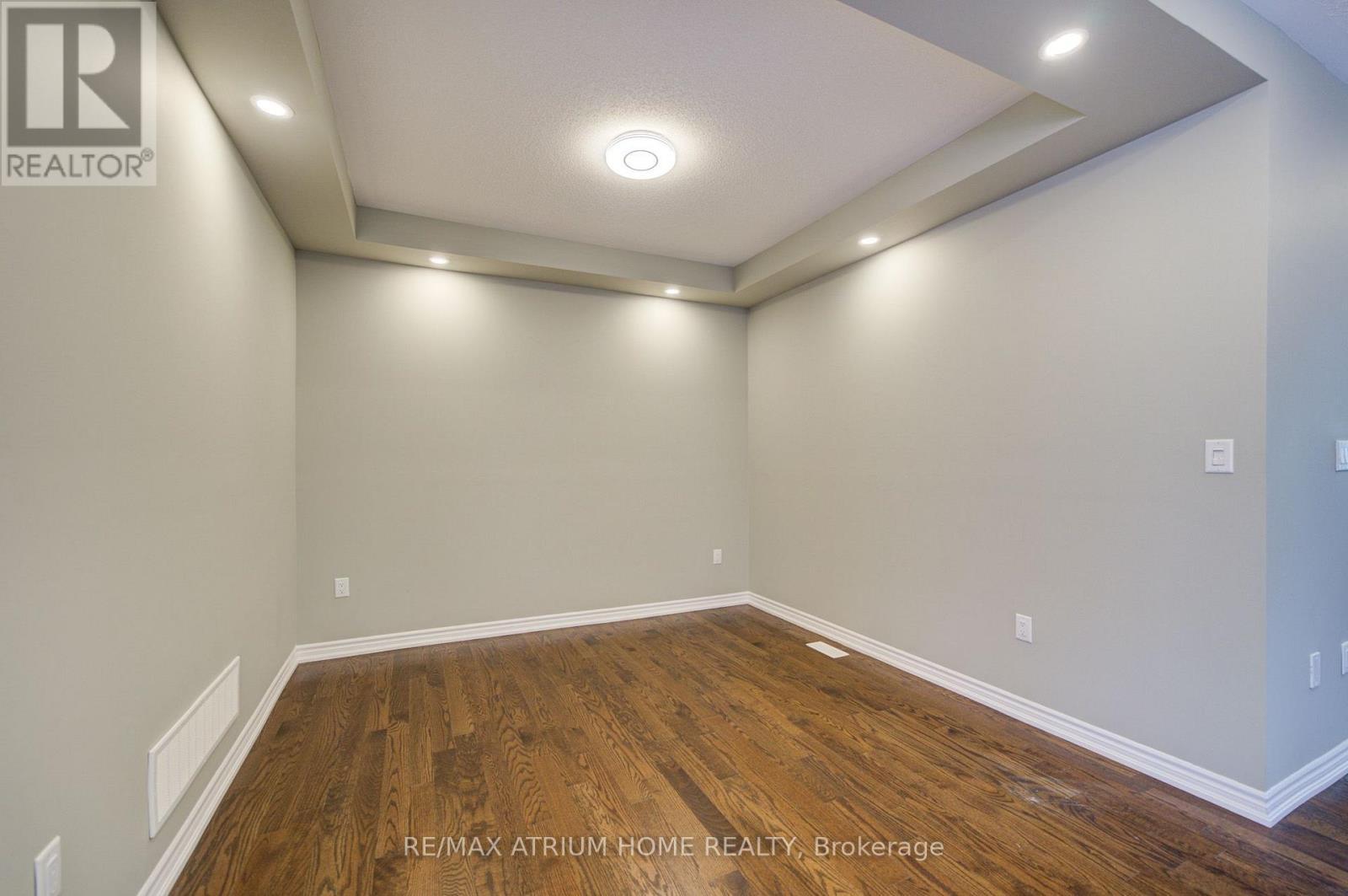 396 Thomas Phillips Drive, Aurora, ON - Indoor Photo Showing Other Room