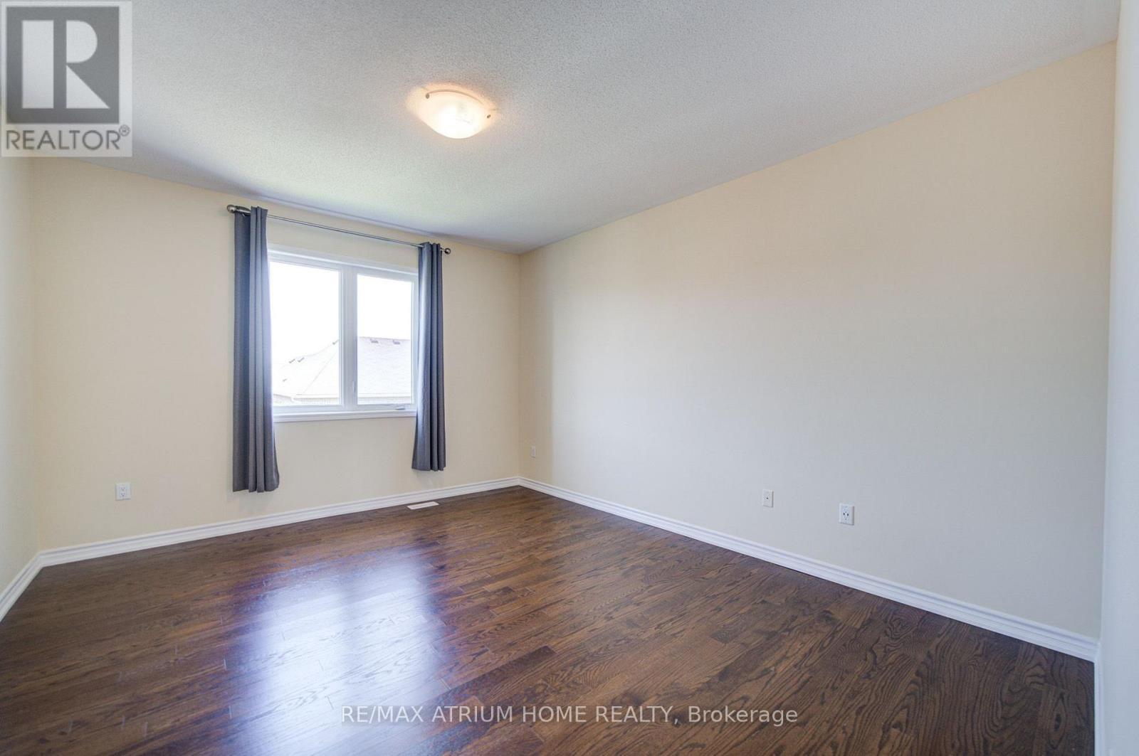 396 Thomas Phillips Drive, Aurora, ON - Indoor Photo Showing Other Room