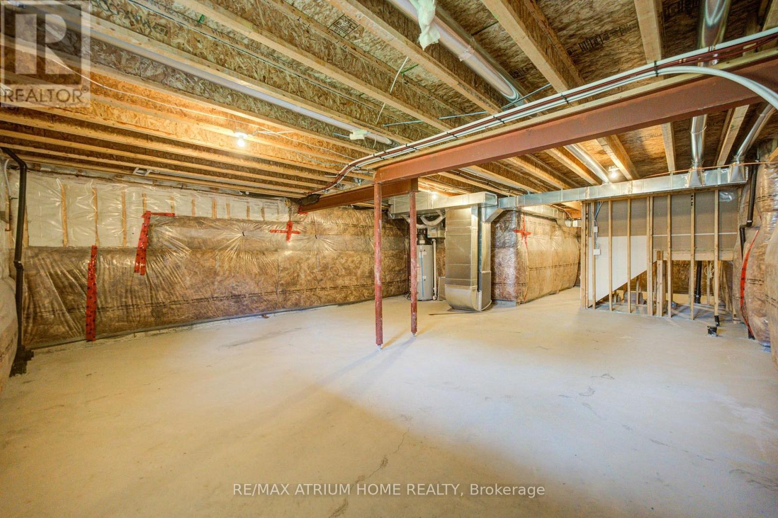 396 Thomas Phillips Drive, Aurora, ON - Indoor Photo Showing Basement