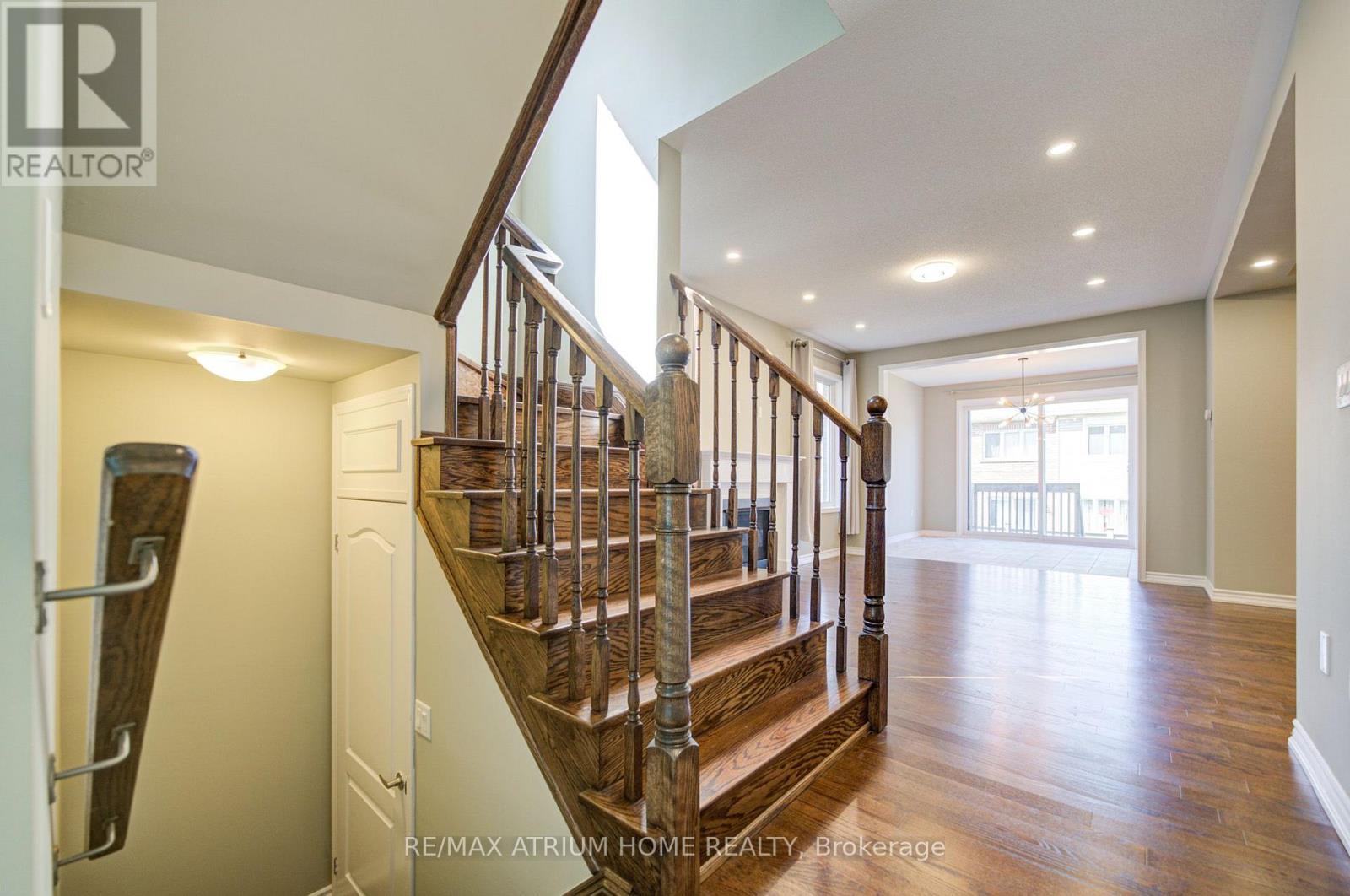 396 Thomas Phillips Drive, Aurora, ON - Indoor Photo Showing Other Room