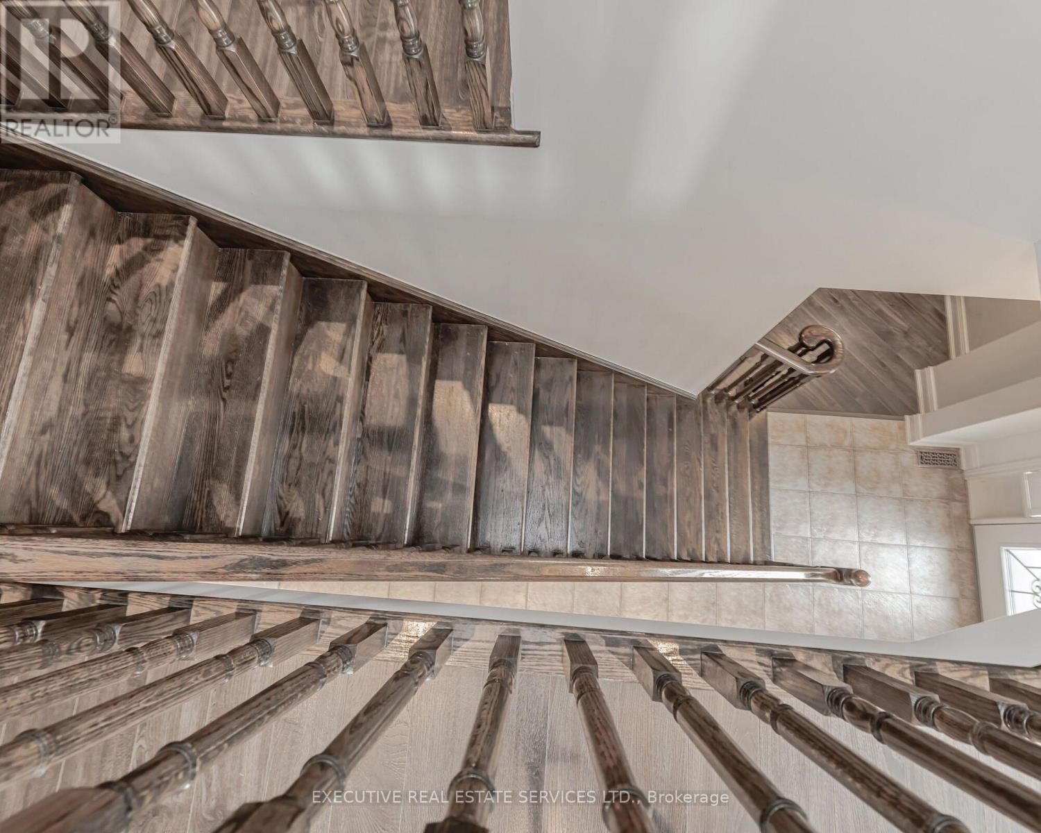 2 Nectarlane Avenue, Caledon, ON - Indoor