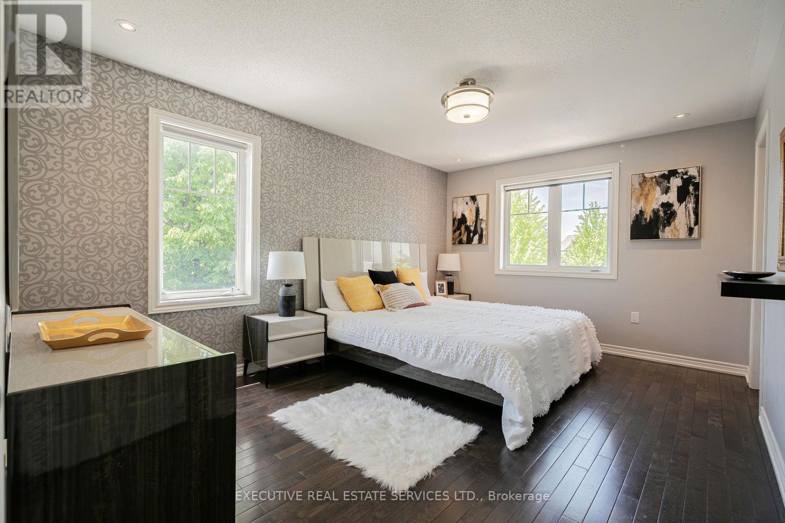 2 Nectarlane Avenue, Caledon, ON - Indoor Photo Showing Bedroom
