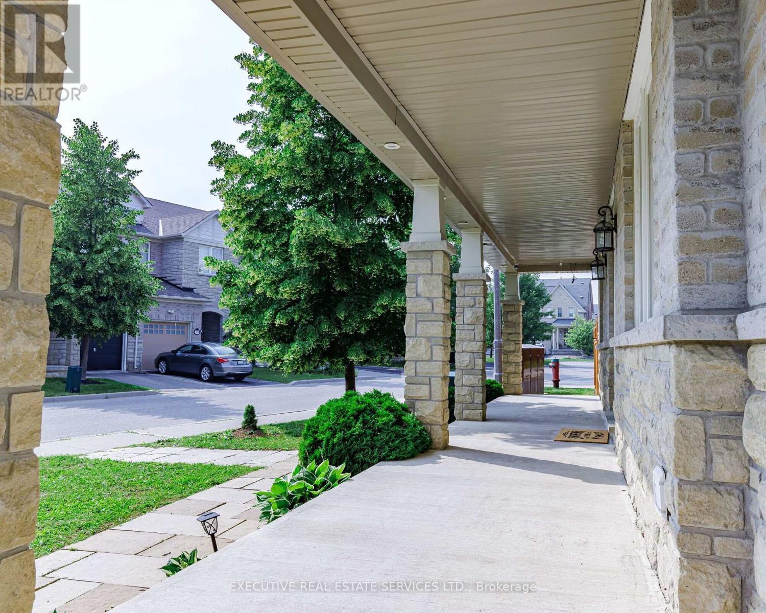 2 Nectarlane Avenue, Caledon, ON - Outdoor
