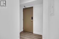 6112 - 448 BURNHAMTHORPE ROAD W Mississauga, ON L5B 0R4