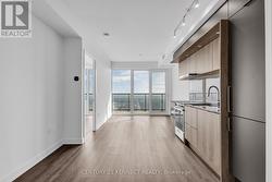 6112 - 448 BURNHAMTHORPE ROAD W Mississauga, ON L5B 0R4