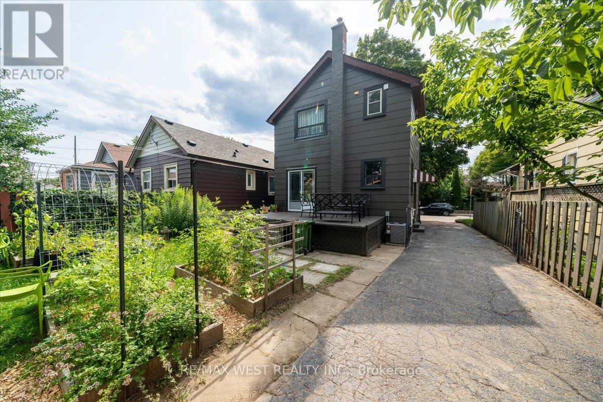73 Seventeenth Street, Toronto, ON - Outdoor