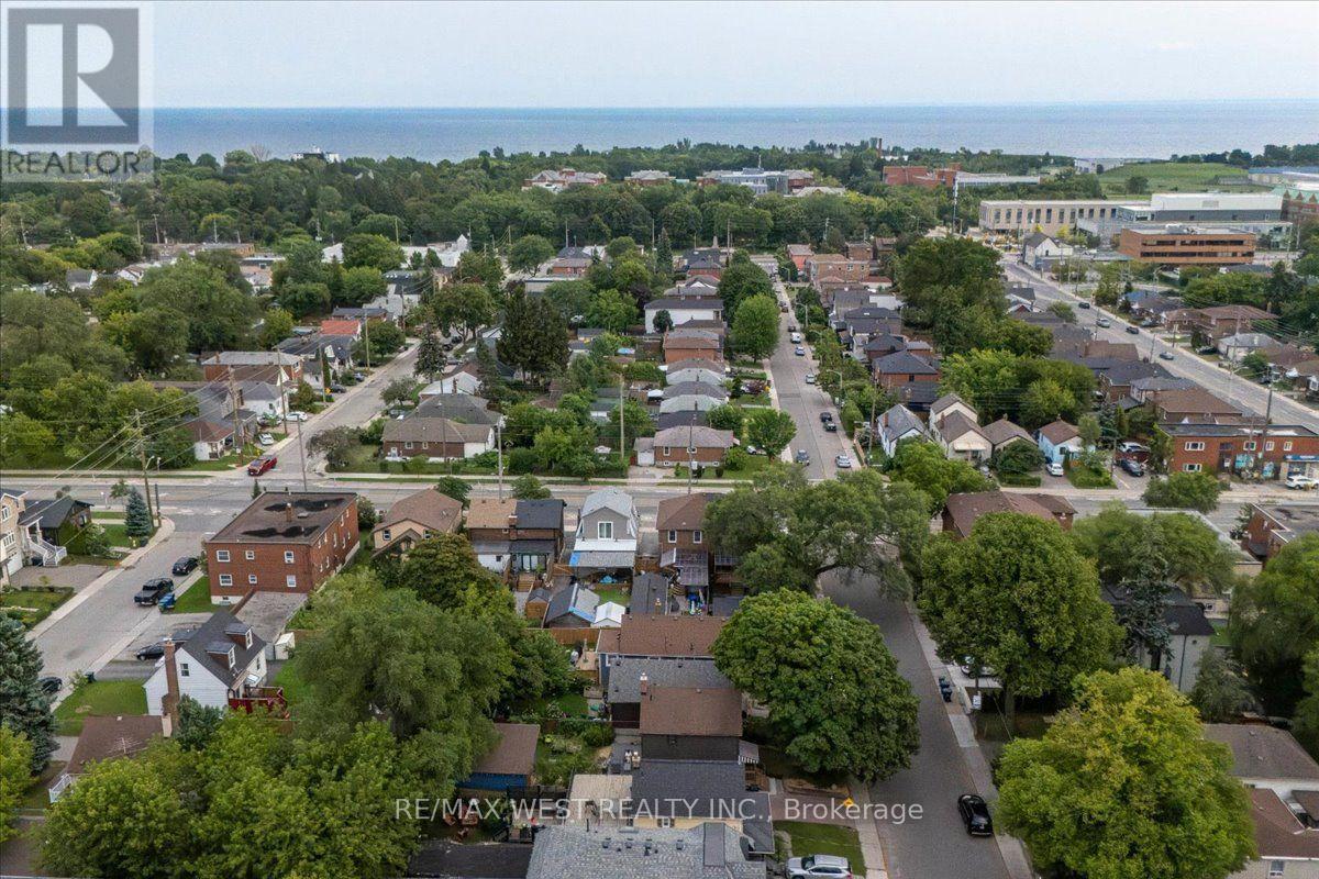 73 Seventeenth Street, Toronto, ON - Outdoor With View