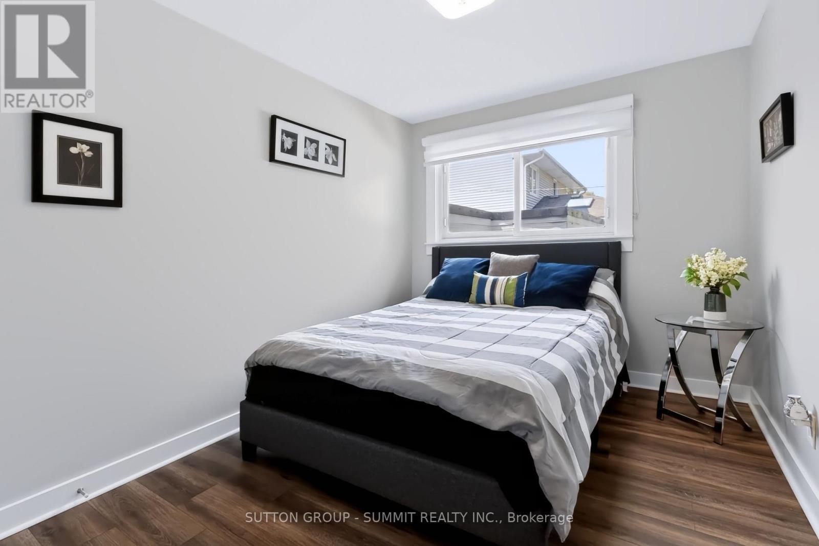 659 Cherrywood Drive, Burlington, ON - Indoor Photo Showing Bedroom