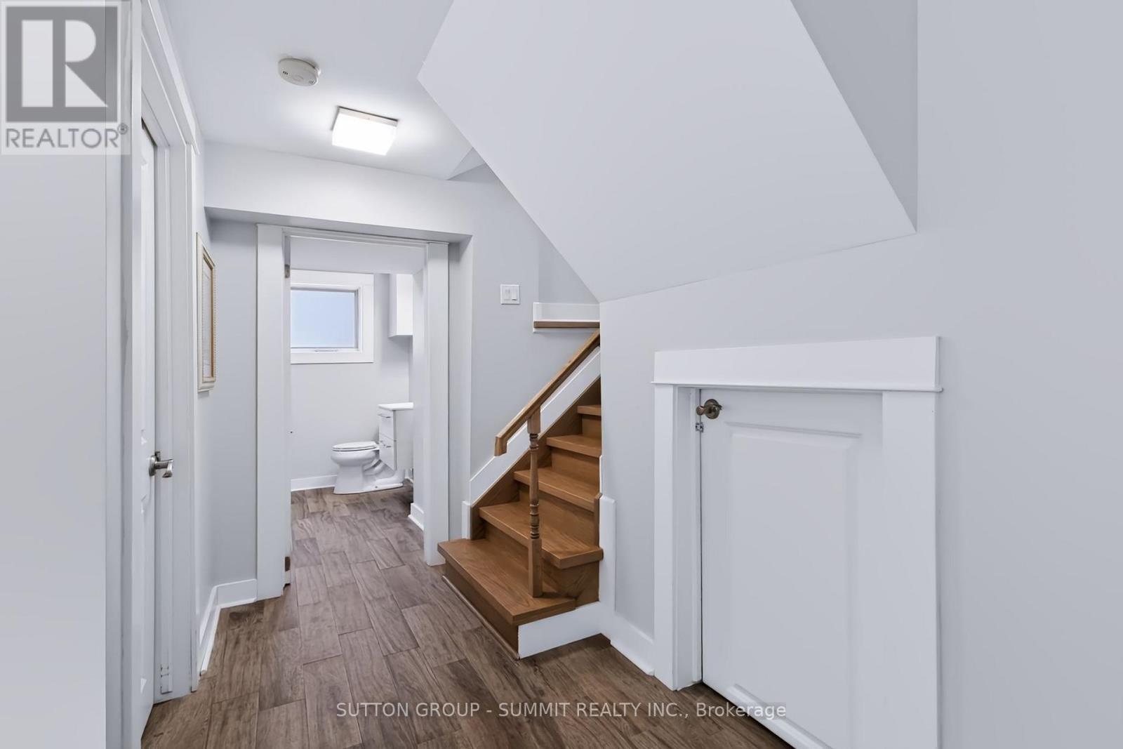 659 Cherrywood Drive, Burlington, ON - Indoor Photo Showing Other Room