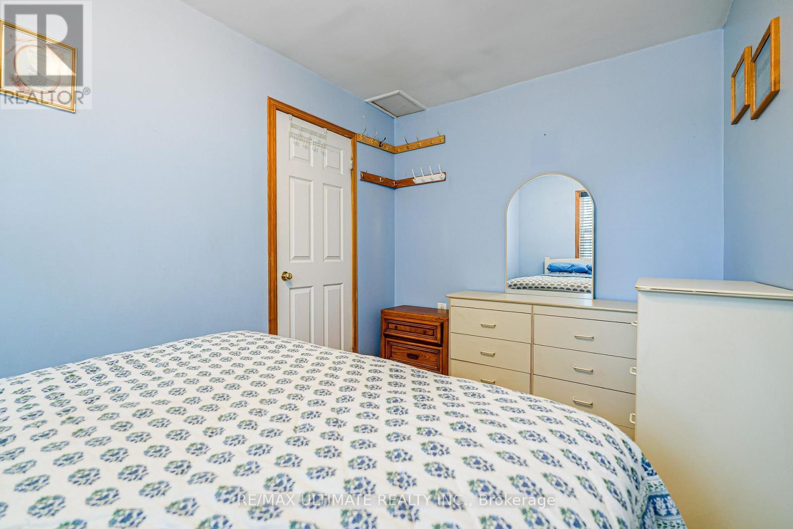 632 Trethewey Drive, Toronto, ON - Indoor Photo Showing Bedroom