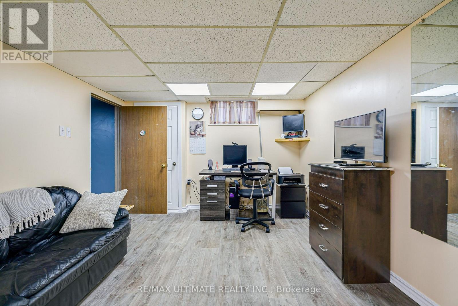 632 Trethewey Drive, Toronto, ON - Indoor