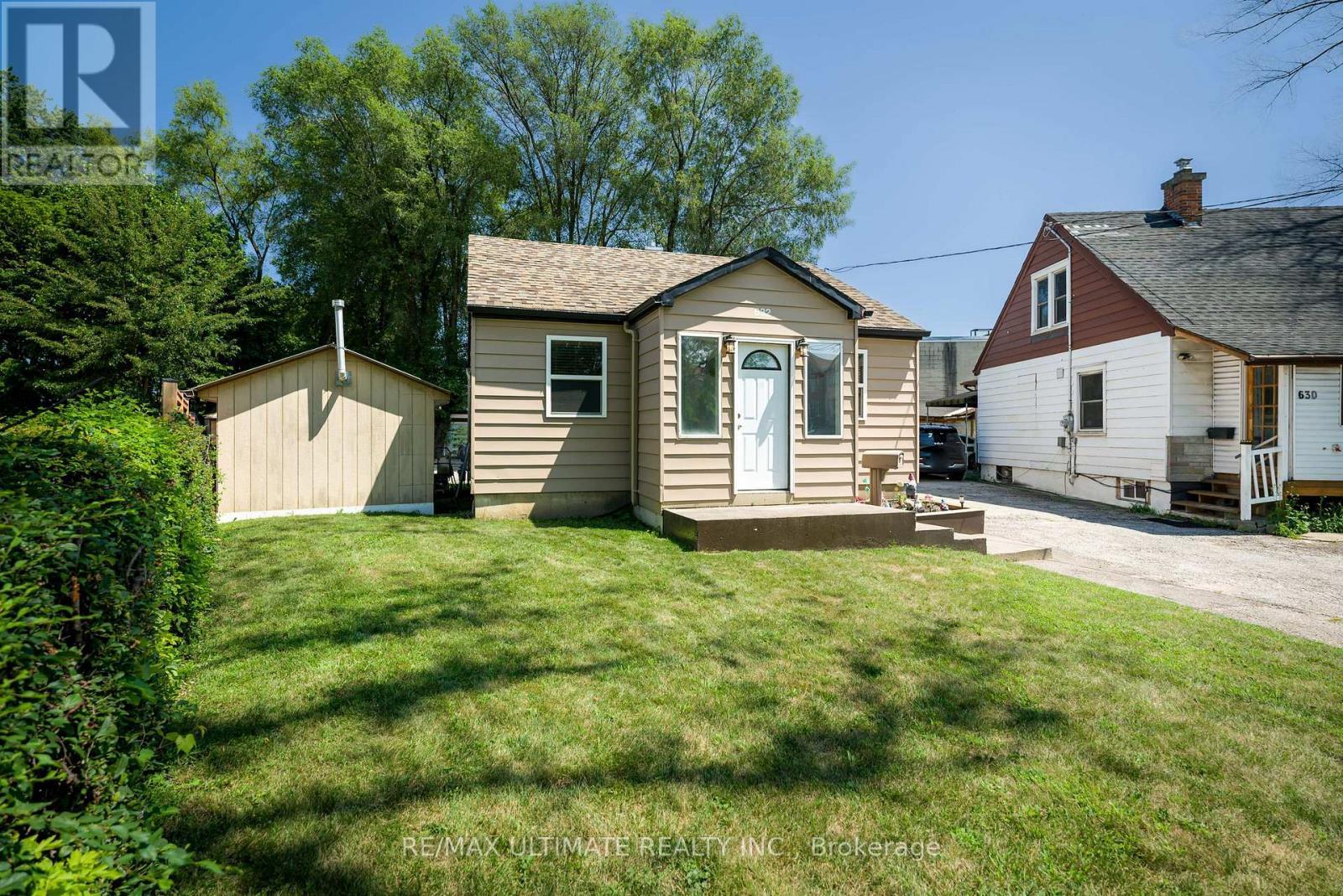 632 Trethewey Drive, Toronto, ON - Outdoor