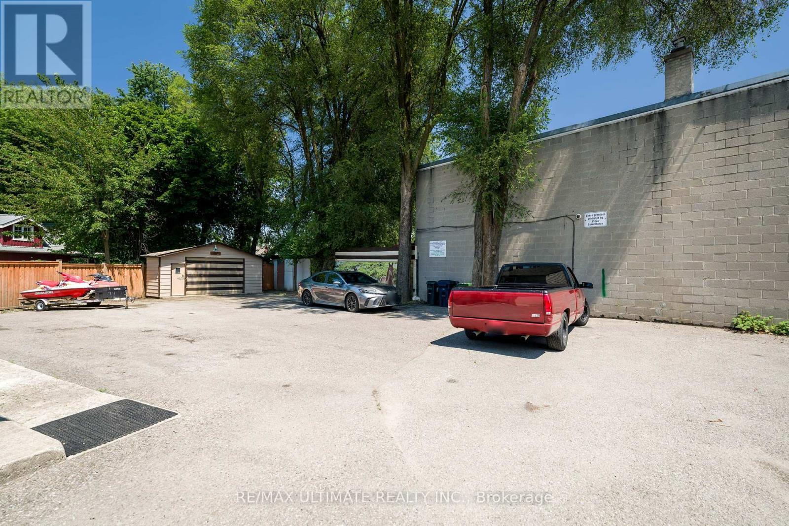 632 Trethewey Drive, Toronto, ON - Outdoor