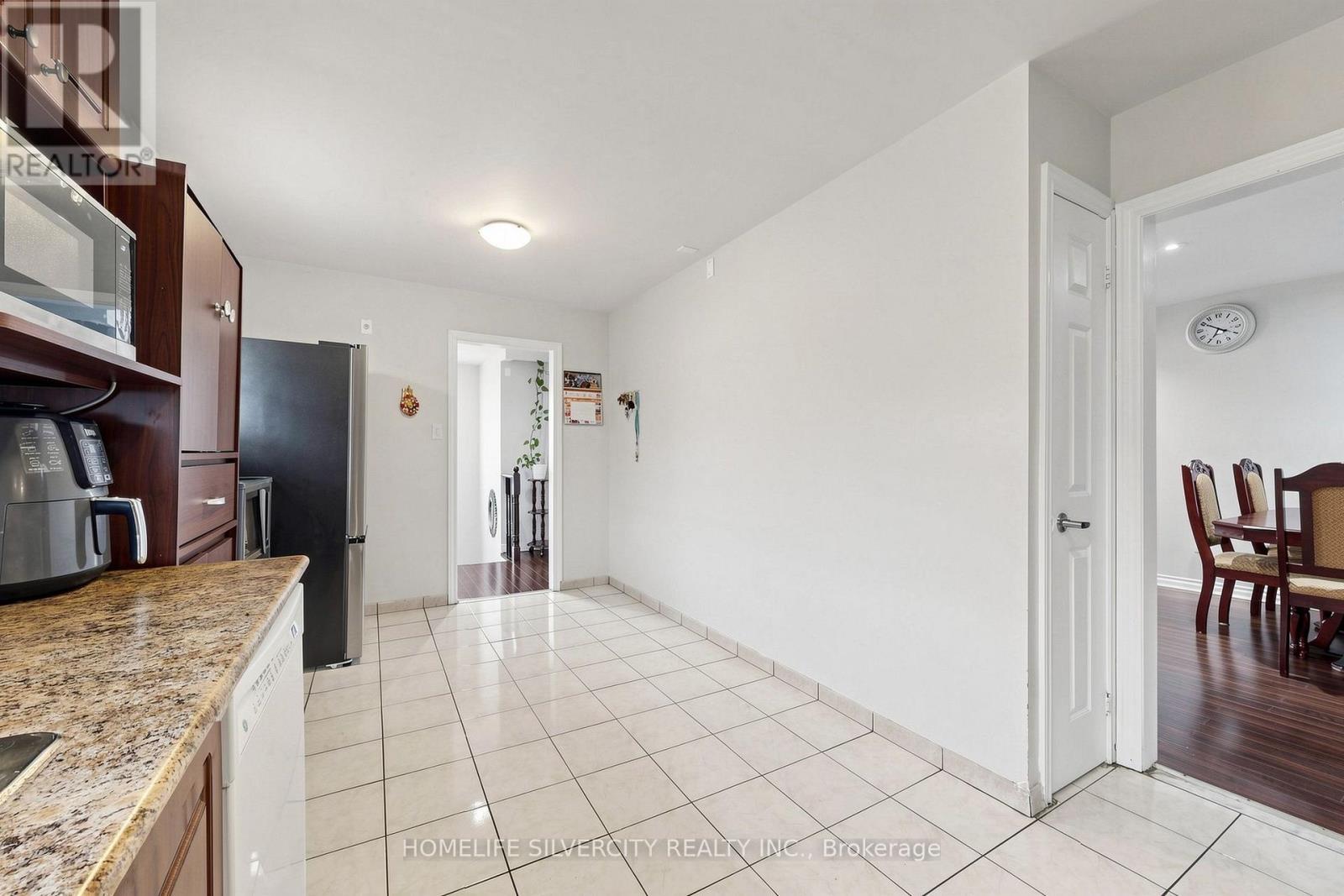 3126 Redbank Crescent, Mississauga, ON - Indoor