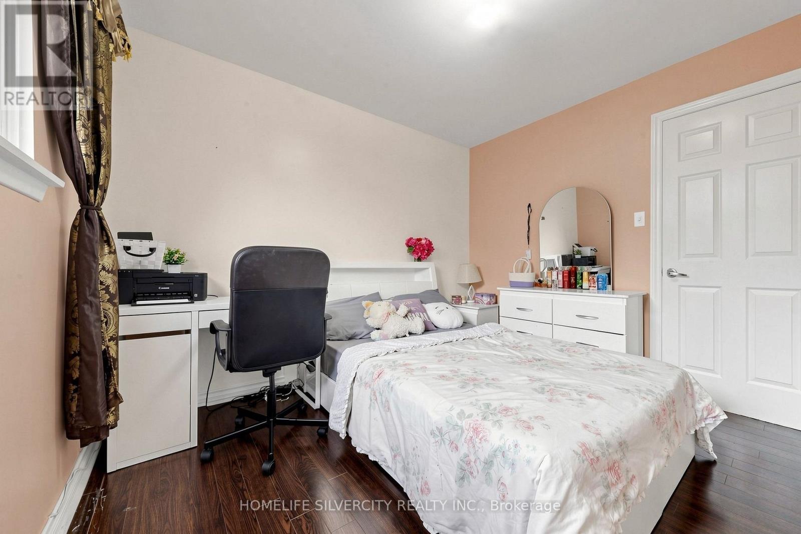3126 Redbank Crescent, Mississauga, ON - Indoor Photo Showing Bedroom