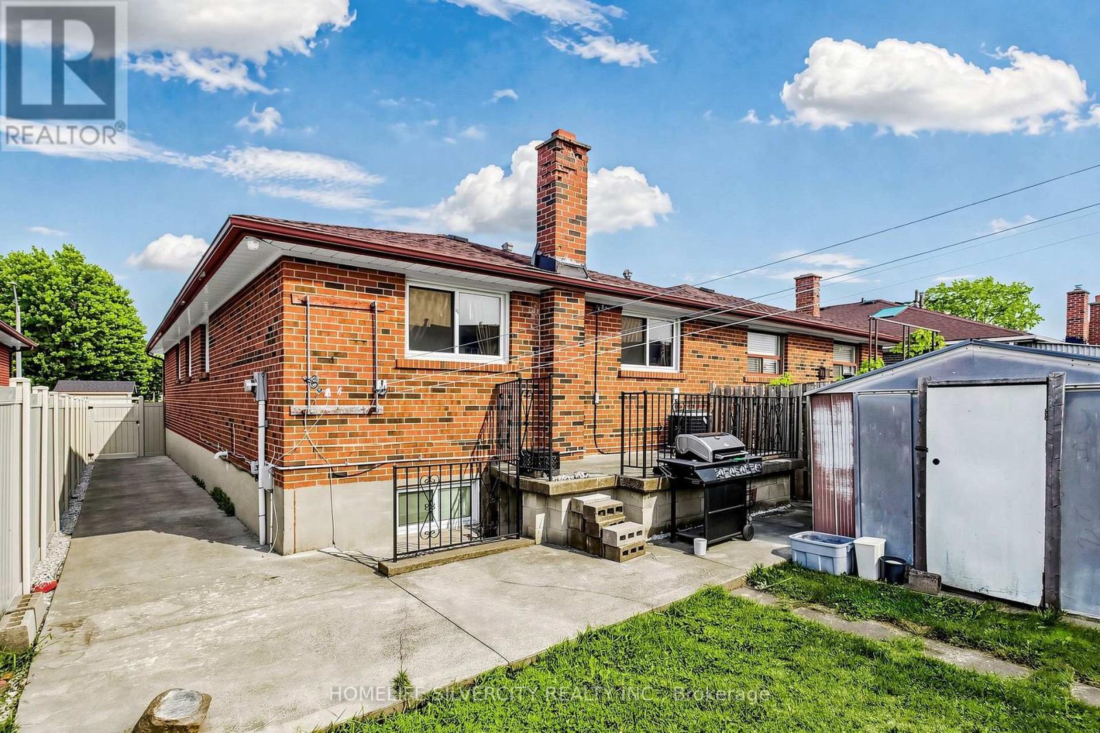 3126 Redbank Crescent, Mississauga, ON - Outdoor