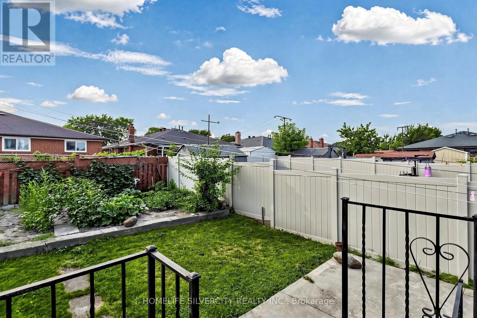 3126 Redbank Crescent, Mississauga, ON - Outdoor