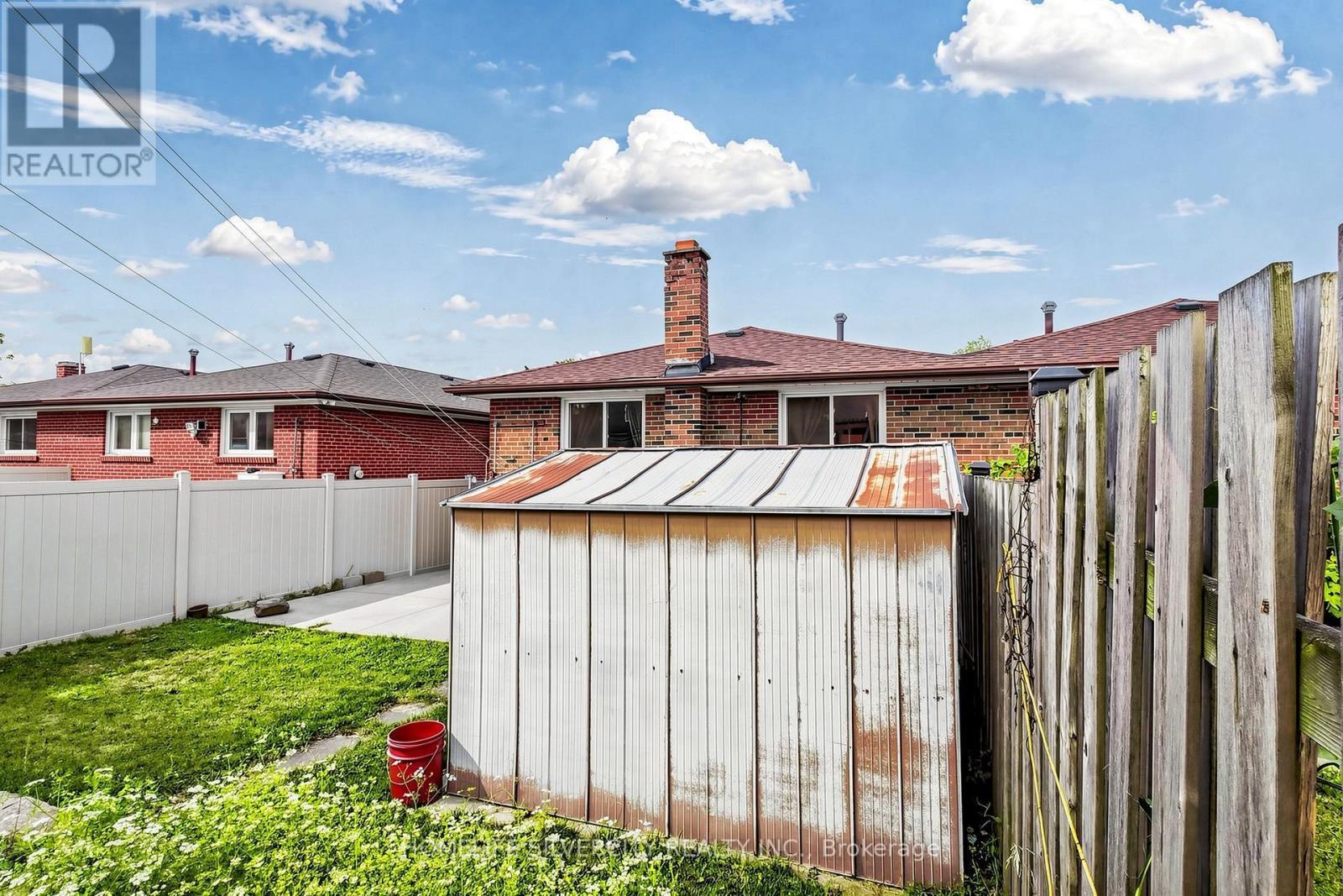 3126 Redbank Crescent, Mississauga, ON - Outdoor