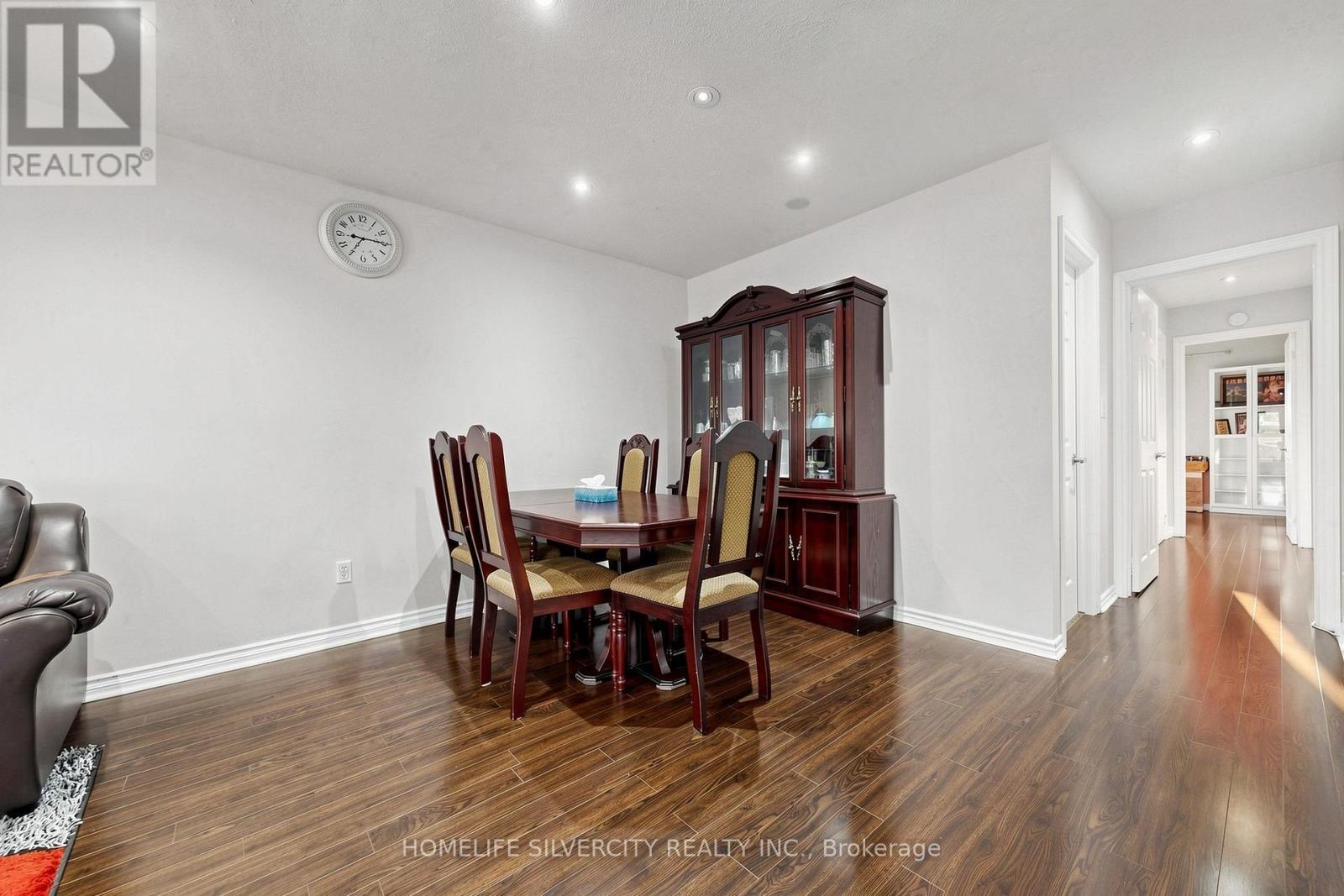 3126 Redbank Crescent, Mississauga, ON - Indoor Photo Showing Dining Room