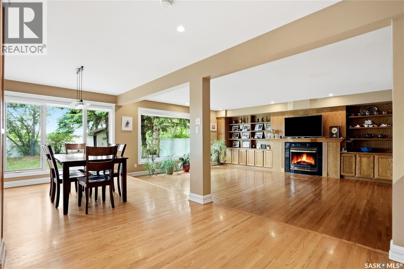 130 Mulcaster Crescent, Saskatoon, SK - Indoor With Fireplace