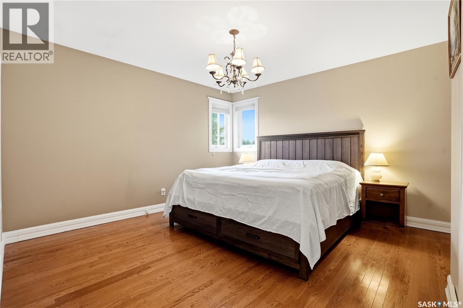 130 Mulcaster Crescent, Saskatoon, SK - Indoor Photo Showing Bedroom