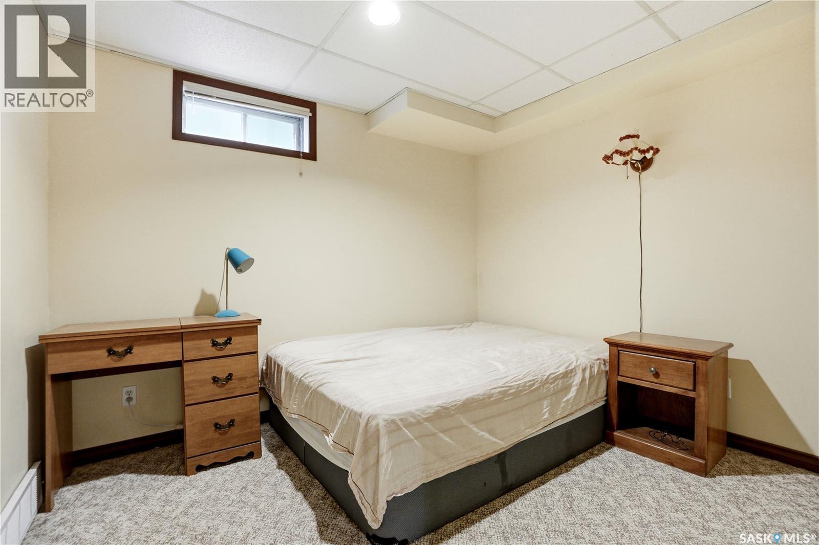 130 Mulcaster Crescent, Saskatoon, SK - Indoor Photo Showing Bedroom