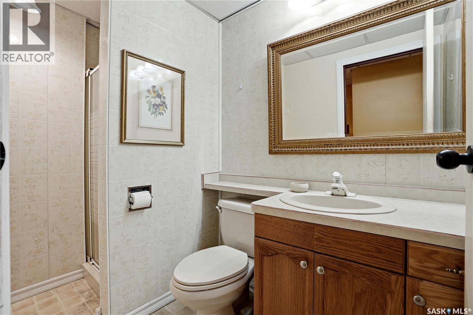 130 Mulcaster Crescent, Saskatoon, SK - Indoor Photo Showing Bathroom
