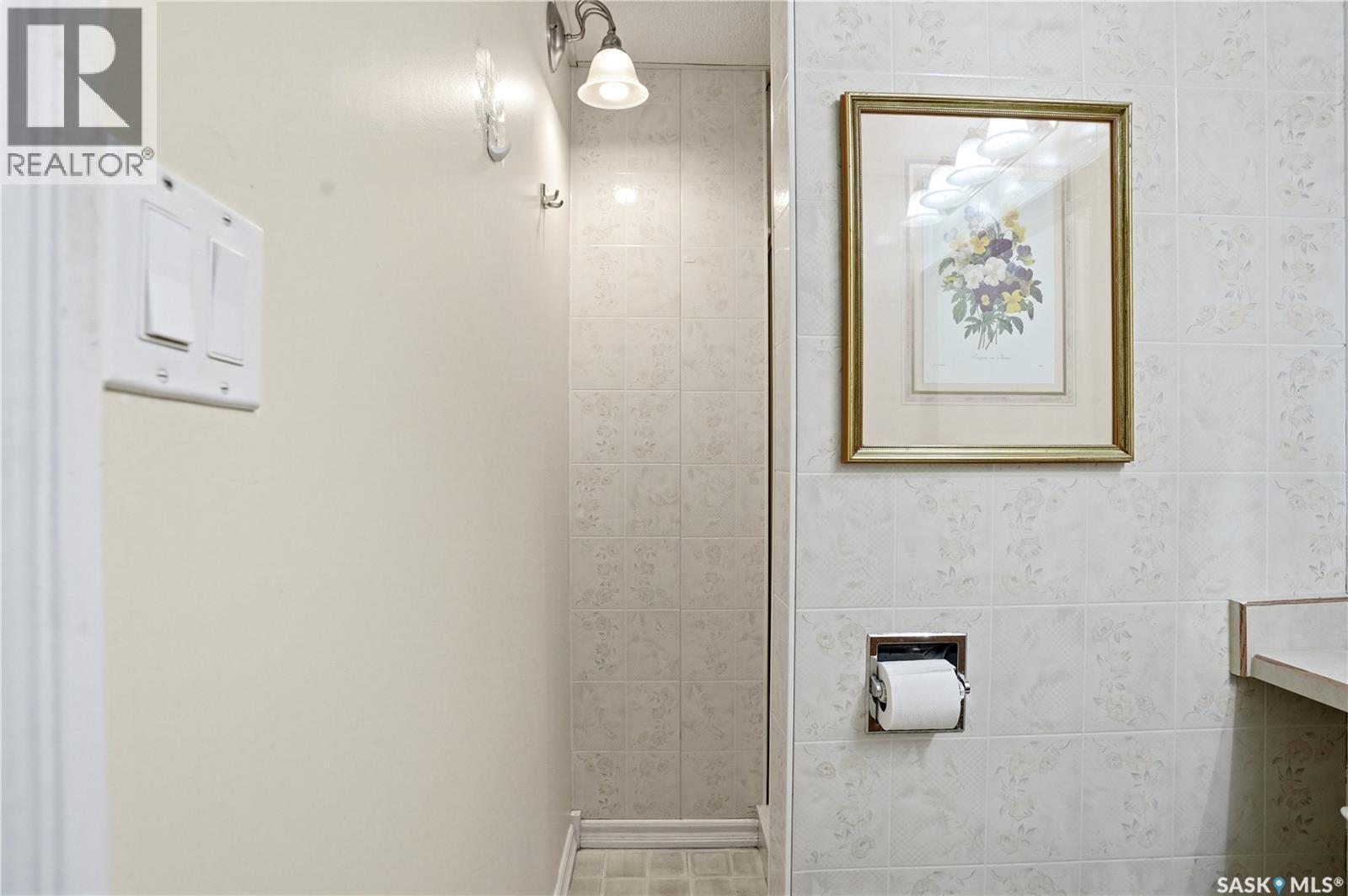 130 Mulcaster Crescent, Saskatoon, SK - Indoor Photo Showing Bathroom
