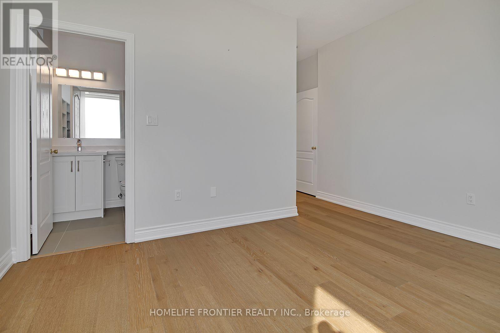 Ph12 - 88 Grandview Way, Toronto, ON - Indoor Photo Showing Other Room
